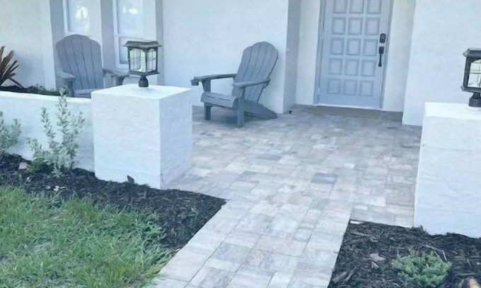 Whitfield House | Cozy Beach House Getaway! Sleeps 12!