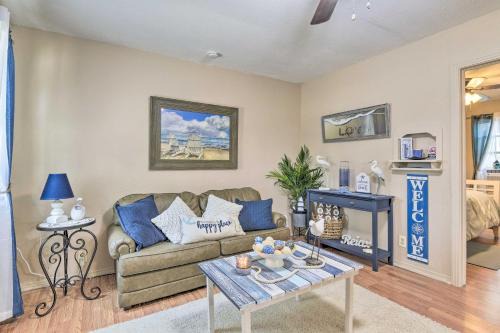 Aransas Pass House | Cozy BeachandFishing Cottage in Aransas Pass!