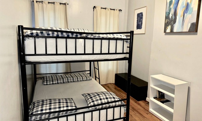 Ocean Hill Bed & Breakfast | Cozy bed & breakfast in beautiful Brooklyn with AC, WiFi
