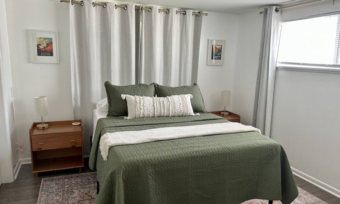 Fairpark Apartment | Cozy Boho-Modern - 6 mins from Downtown - 10 min drive to the airport - 1bd 1ba