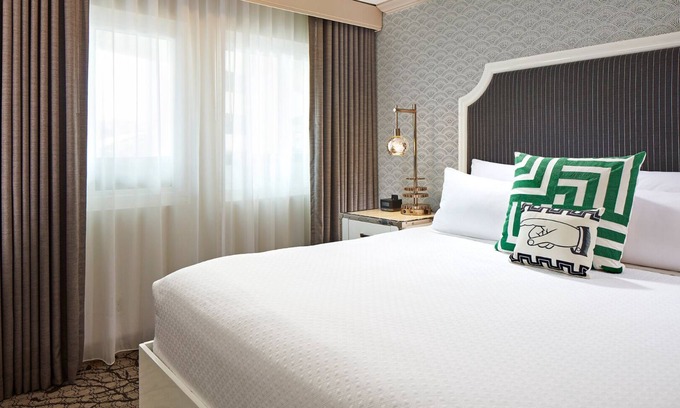 Pico - Robertson Hotel | Cozy Boutique Room Ideal for Couple Stay: Open-Air Courtyard for Peaceful Stay
