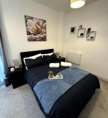 Bracknell Apartment | Cozy Bracknell Apartment with Modern Amenities