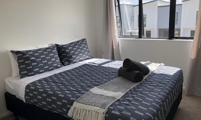 Auckland Villa | Cozy Brand New Townhouse 35