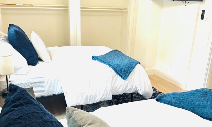 Youngstown House | Cozy, Bright, & Modern Youngstown Home, Unit 3