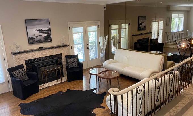 Etobicoke House | cozy bungalow