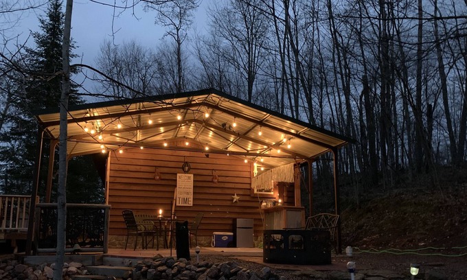 Lakewood Cabin | Cozy Cabin - Close to Wheeler Lake Beach and ATV Trails