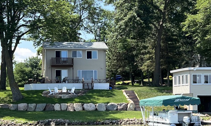 Almelund Cabin | Cozy Cabin Get Away