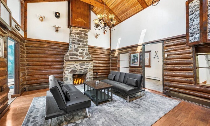 Highland Lakes House | Cozy Cabin in Highland Lakes