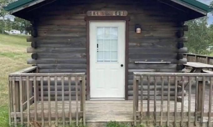 Senecaville Cabin | Cozy Cabin near Seneca Lake