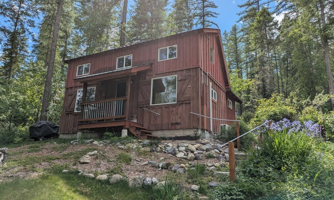 Whitefish Cabin | Cozy cabin on a lake just outside of Whitefish