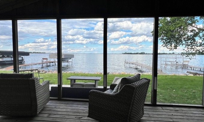 Watertown Cabin | Cozy Cabin on Kampeska—Your Perfect Family Getaway