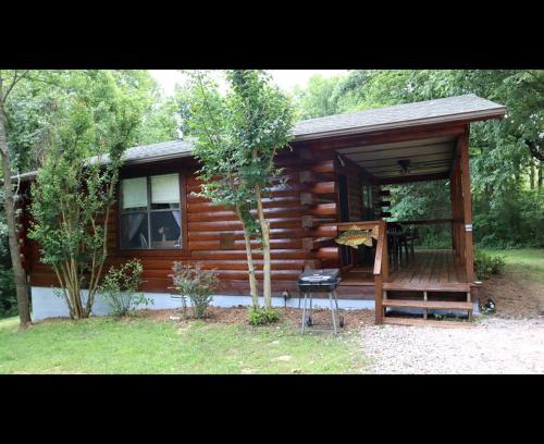 Eureka Springs House | Cozy Cabin Retreat Close to Rivers and Lakes in Eureka Springs, Arkansas