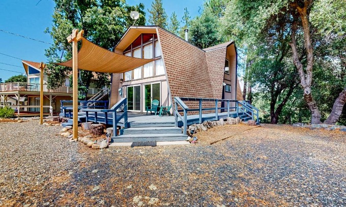 Groveland House | Cozy Cabin