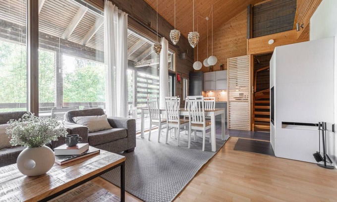 Tahkovuori Cabin | Cozy Cabin with Hot Tub and Private Sauna Close to the Tahko Ski Slopes