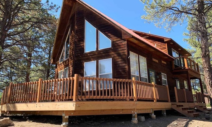 Pagosa Springs Cabin | Cozy Cabin with Modern Amenities (Pet Friendly)