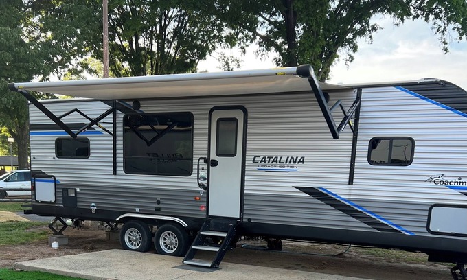 Concord RV Rental | Cozy campground with WiFi and AC. Walk to the Charlotte motor speedway.