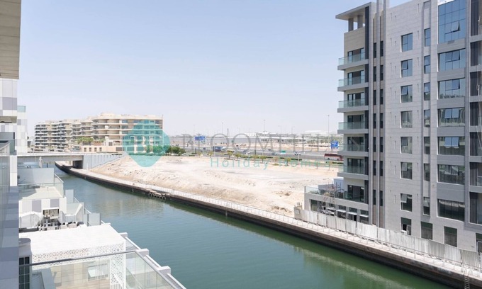 Al Raha Beach Apartment | Cozy Canal View Apartment - 206