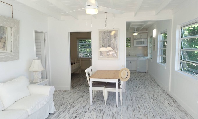 Nazareth Cottage | Cozy caribean Cottage, steps from the Beach