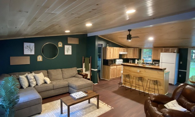 Palenville House | Cozy Catskill Cottage