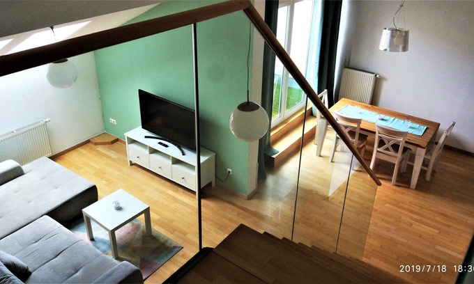 Roßau Apartment | Cozy, central - 5 mins walk - 118 m², 3 bedrooms