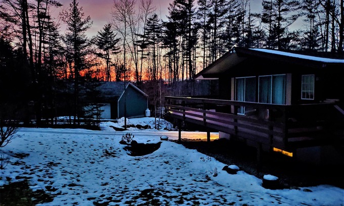 Londonderry Ski Chalet | Cozy Chalet on Magic Mountain