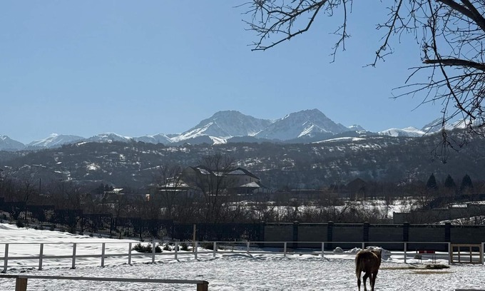 Almaty Ski Chalet | Cozy chalet with WiFi and AC in amazing Almaty with city view.