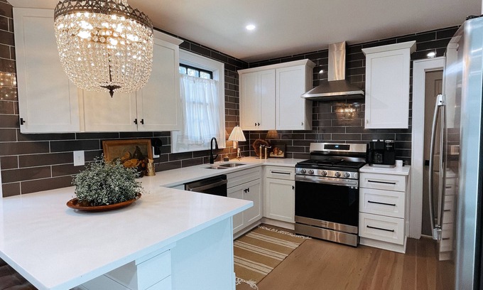 West Ashley House | Cozy Charleston Getaway Near Downtown & Airport