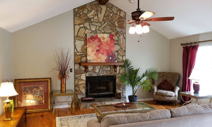 Aiken House | Cozy Cheerful vacation Home with pool & Recreation