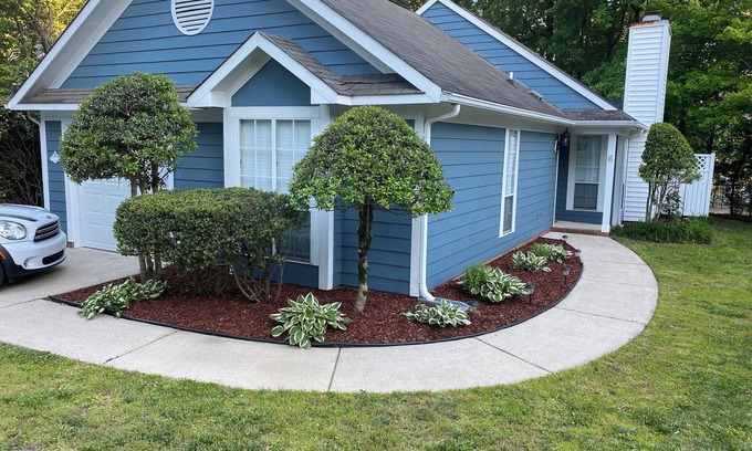 Greensboro Cottage | Cozy, Close-to-Everything Cottage: Long-Stay & Laptop Ready