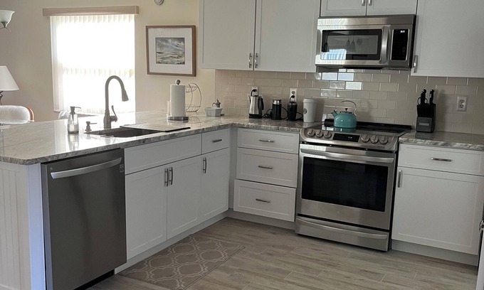 Englewood Condo | Cozy condo near beach in Englewood