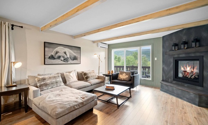 Mont-Tremblant Apartment | Cozy Condo Overlooking Mont Tremblant and the lake