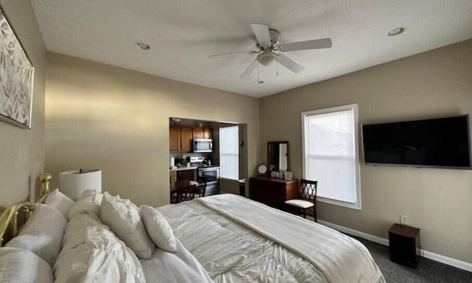 Dayton Apartment | Cozy Corner Cottagen