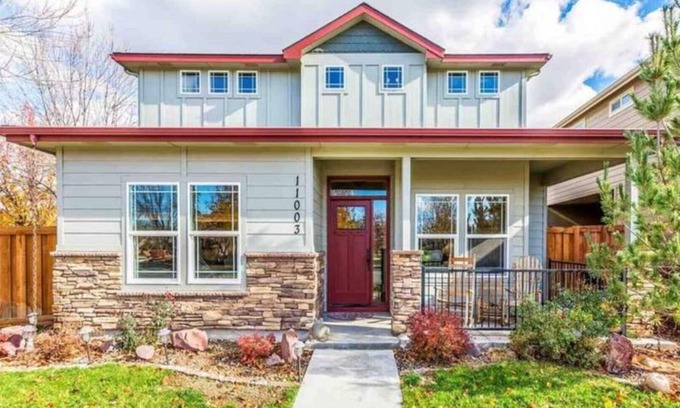 Southwest Ada County Alliance House | Cozy, Corner House In Boise