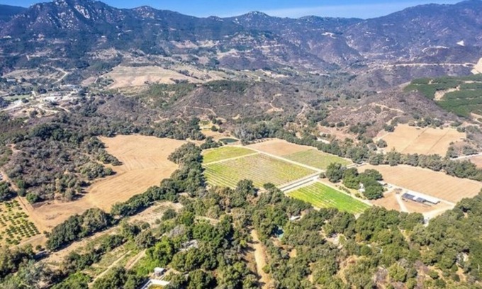 Fallbrook Cottage | Cozy cottage at The Heritage Fallbrook with WiFi, AC