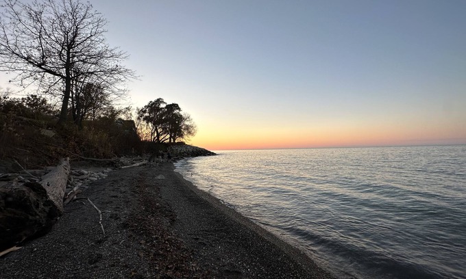 Mentor Headlands House | Cozy cottage, fully remodeled, close to the beach, local wineries or night life!