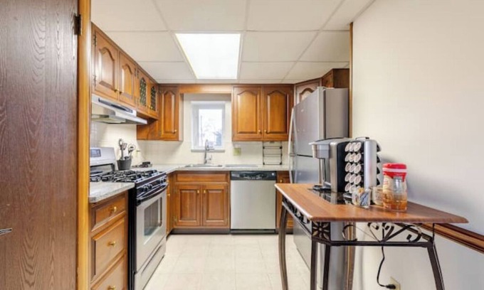 Bethlehem House | Cozy Cottage just a 5 minute drive from downtown Bethlehem, PA!