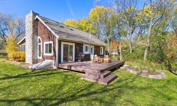 Fontana-on-Geneva Lake Cottage | Cozy Cottage on Stearns