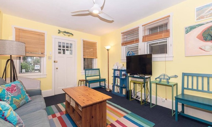 Cape May Cabin | Cozy Cottage | Steps from Congress Hall & Beach