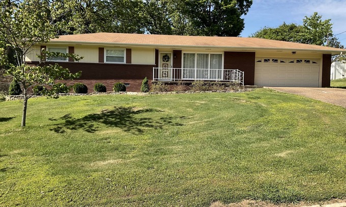 Lupton City House | Cozy Cottage