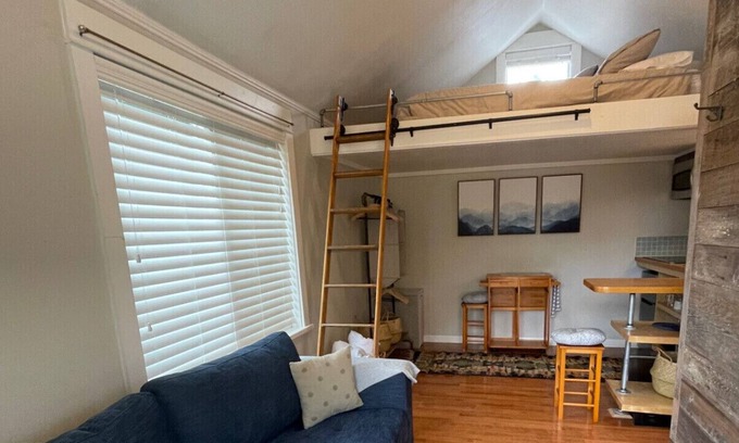 Alberta Arts District Cottage | Cozy Cottage with private patio in Alberta Arts District