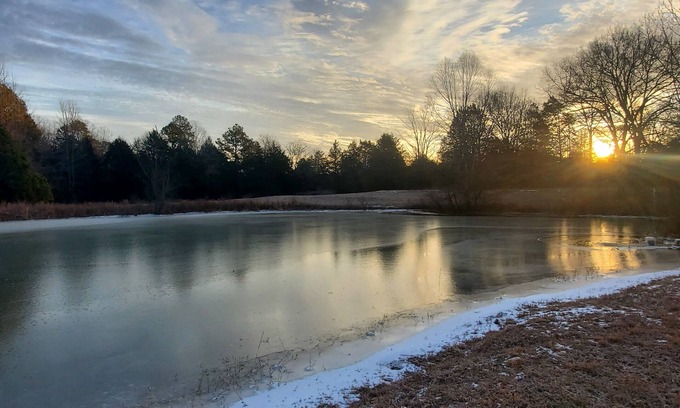 Quitman House | Cozy Country Getaway w/Pond, Fishing & Deck