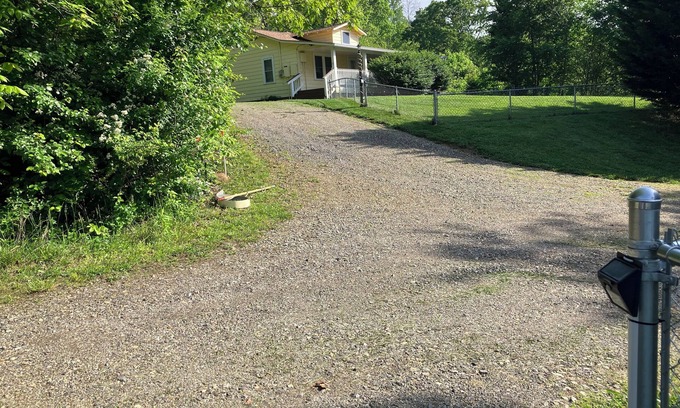 Alexander House | Cozy country home with great views and big porch. Family friendly great kitchen.