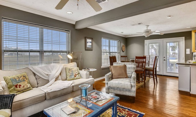 Galveston House | Cozy Cove