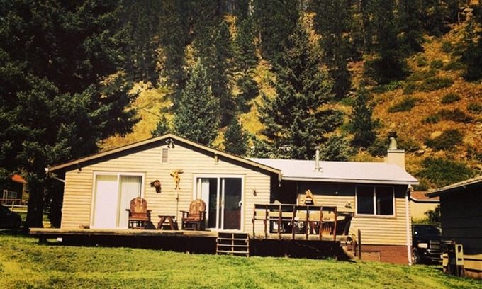 Hill City Cabin | ~ Cozy Creek Side Cabin ~ Nature ~ Peaceful ~ Relax ~Family!