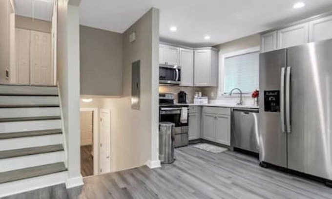 Collier Heights House | Cozy Cumberland ATL Home w/Hot Tub