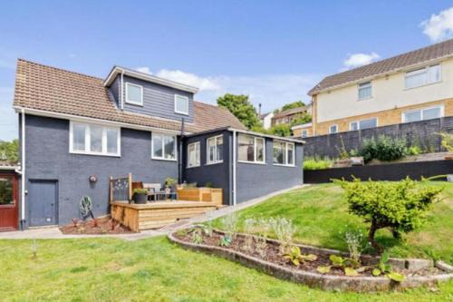 Dover House | Cozy Dover House with 4 Bedrooms