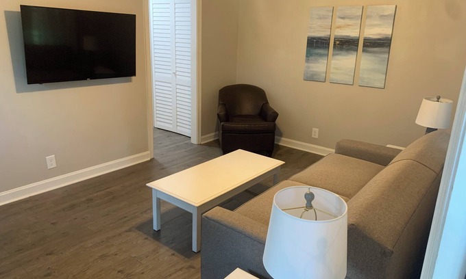 Cartersville House | Cozy Downtown Retreat Near LakePoint Sports Center