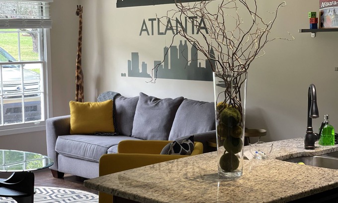 Church Street House | Cozy East Atlanta Bungalow - Spacious fenced in backyard!