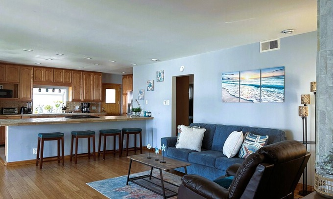 Playa Del Rey House | Cozy Escape - Beach Community of Playa Del Rey