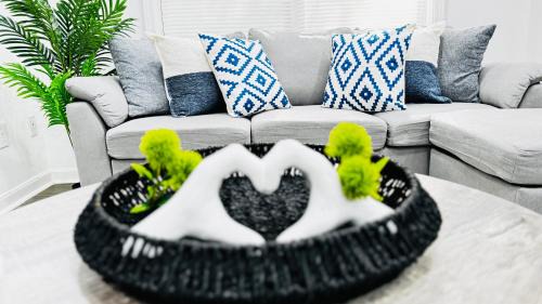 Paw Creek House | Cozy Escape